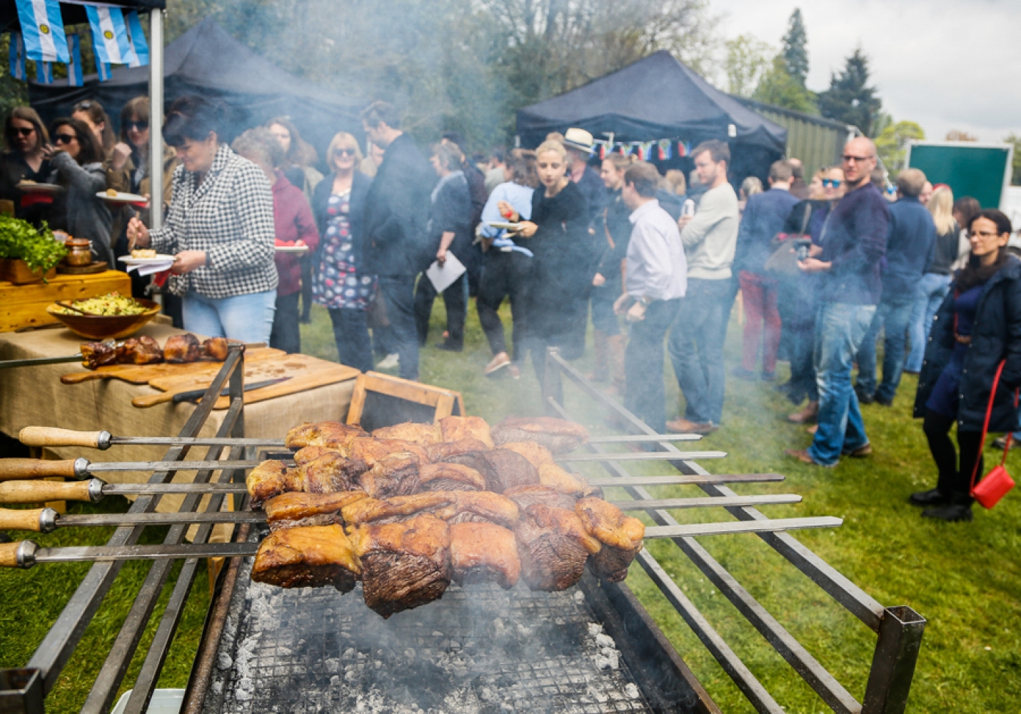 5 Best London Markets to Get BBQ Food During the Summer